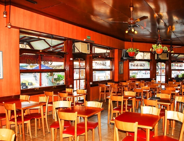 cafe de la u villa urquiza