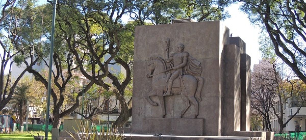 plaza echeverria villa urquiza