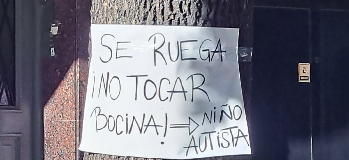 cartel autismo villa urquiza
