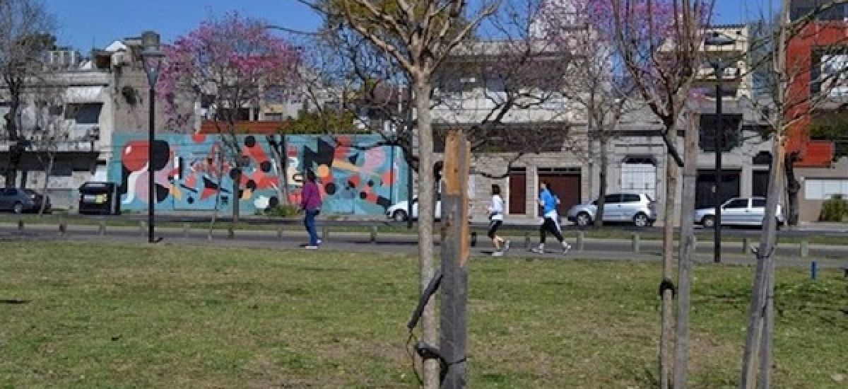 plaza urquiza