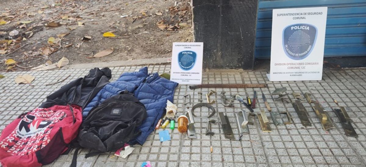 robabronce villa urquiza